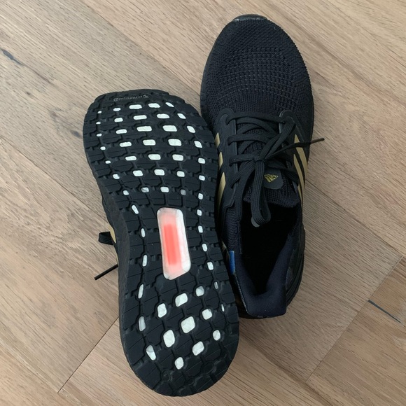 Adidas UltraBOOST Sneakers - Picture 3 of 6